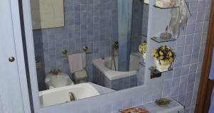 Mobile-bagno-in legno classico-celeste design esclusivo